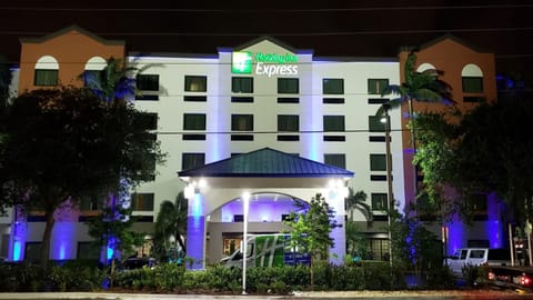 Holiday Inn Express and Suites Fort Lauderdale Airport West, an IHG Hotel Hotel in Hollywood