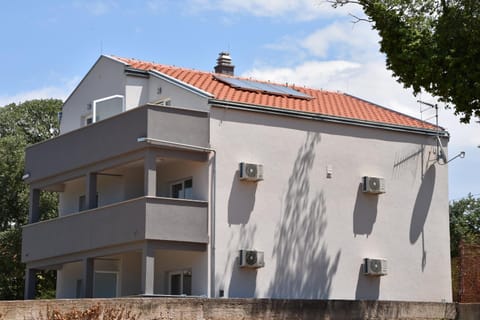 Luka Apartments Condo in Biograd na Moru