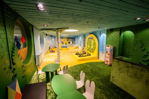 Game Room, Kids's club