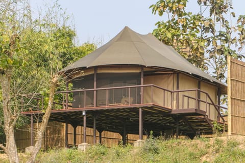 Facade/entrance, Balcony/Terrace