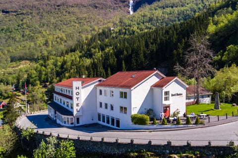 Property building, Facade/entrance, Bird's eye view