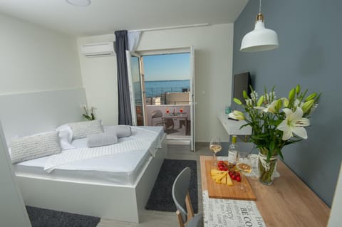 Seaside Luxury Suites Apartamento in Podstrana