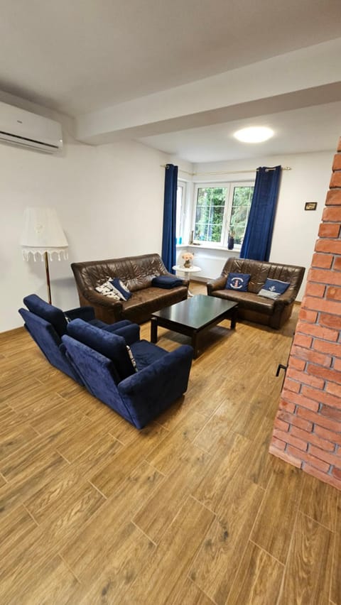 Dom u Kapitana w Lubiatowie Villa in Pomeranian Voivodeship