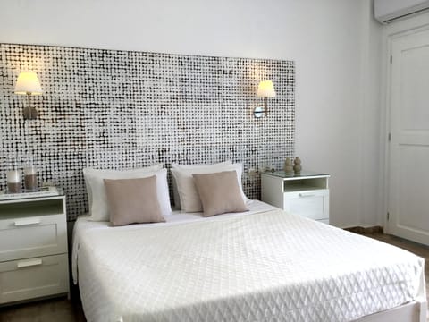 Eleana Studios Apartment hotel in Paros, Greece