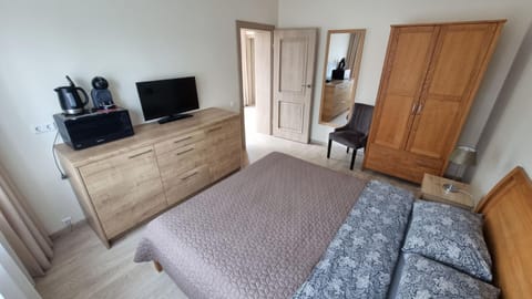 Bed, Photo of the whole room, Bedroom, furniture