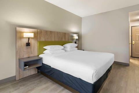 Country Inn & Suites by Radisson, Tampa Airport North, FL Hôtel in Town N Country