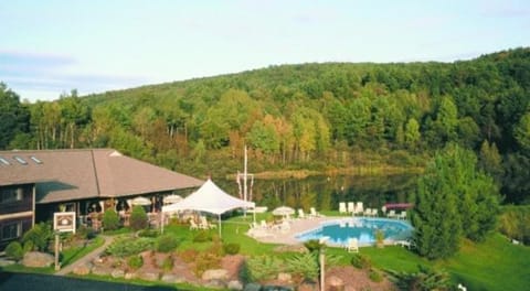 Commodores Inn Hotel in Stowe