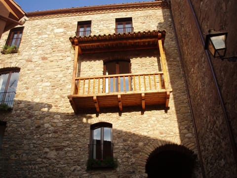 El Castell de la Pobla de Lillet (Adults Only) House in Berguedà