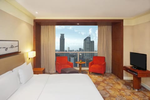 Bedroom, City view