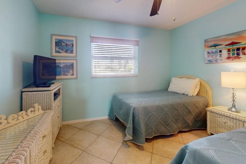 107 - Sea Breeze House in Madeira Beach