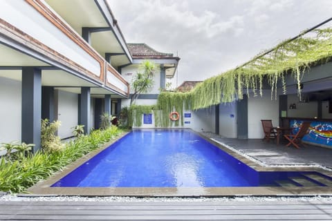 Property building, Swimming pool