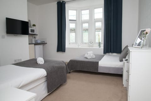 TLK Apartments & Hotel - Beckenham Junction Condo in Beckenham