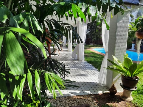 Bjou, Cosy Tropical Villa Chalet in Rawai