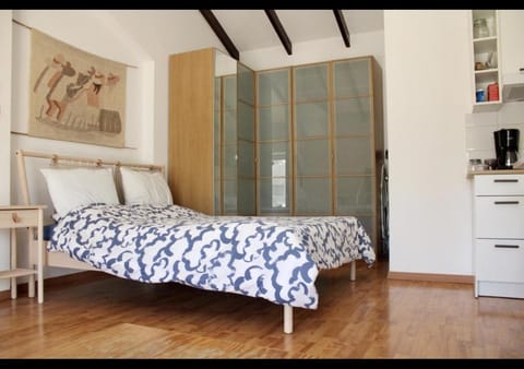 Studio Room Ensuite by the Beach, Entire Independent Unit Bed and Breakfast in Limassol City