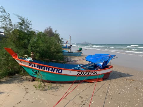 Mexican Beachfront Condo Condo in Nong Kae