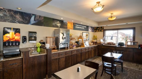 Gray Wolf Inn & Suites Hotel in West Yellowstone