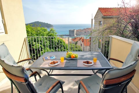 Balcony/Terrace, City view, Sea view