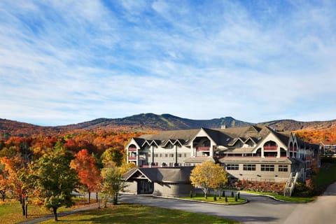 Killington Mountain Lodge, Tapestry Collection by Hilton Hotel in Mendon