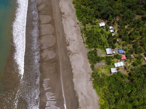 Property building, Natural landscape, Bird's eye view, Bathroom, Beach, Sea view