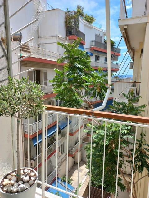 Olga's Studio Apartment in Alimos