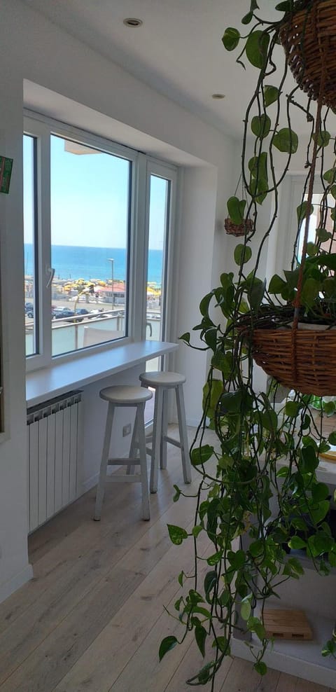Sea View Appartement in Ostia