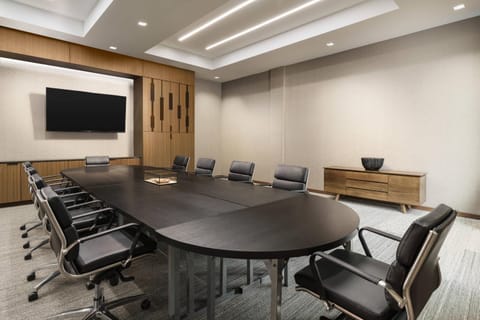 Meeting/conference room