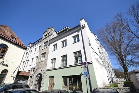 TallinnHousing Knights and Nobility -3 BDR Home Apartment in Tallinn