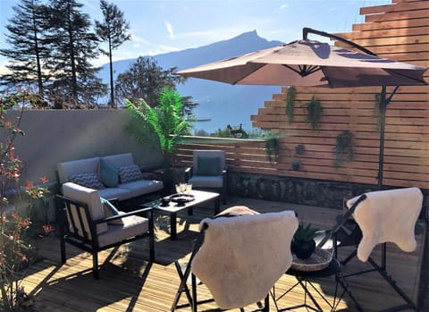 Loft Christina moderne et confortable, vue lac, climatisation, parking Eigentumswohnung in Aix-les-Bains