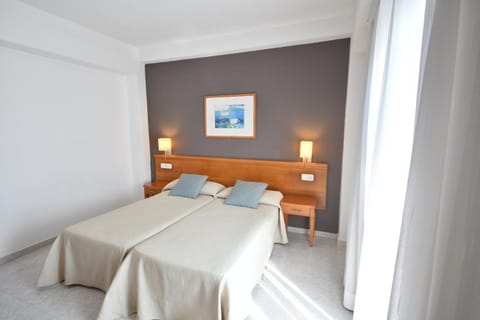 Hostal Mallorca Bed and Breakfast in Sant Antoni Portmany