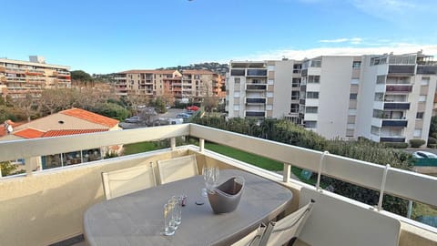 Patio, View (from property/room)