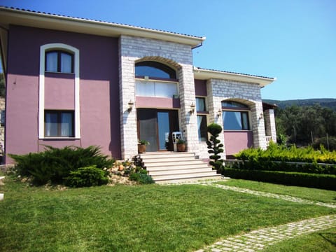 Eva's Luxury Villa Chalet in Peloponnese, Western Greece and the Ionian