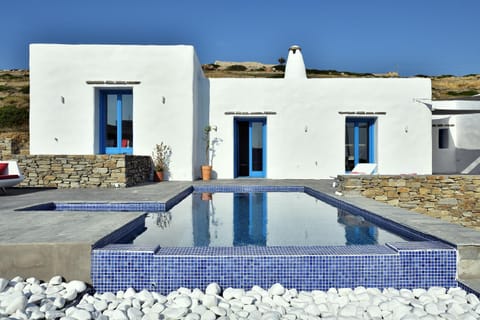 Floor plan, Pool view