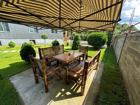 Patio, Garden, Dining area, Garden view