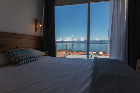 Bed, Sea view