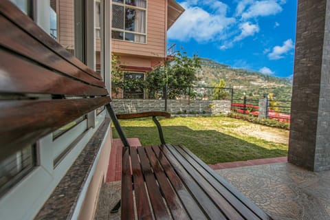 Garden, Garden view, Mountain view