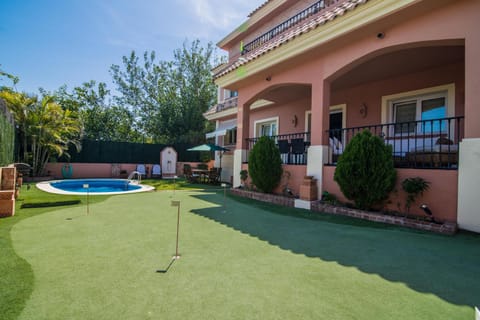 Garden, Minigolf, Swimming pool