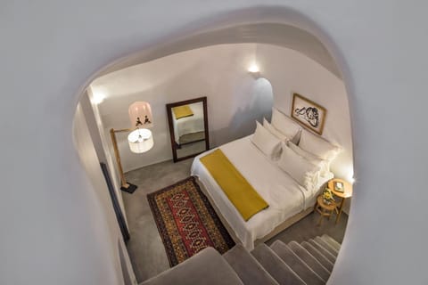 Aerie House Chalet in Oia