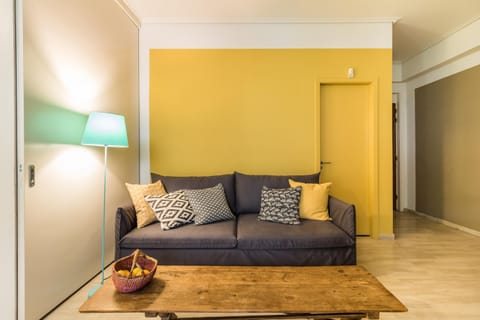 Communal lounge/ TV room, Living room