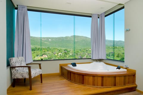 Hot Tub, City view, Mountain view, Bath