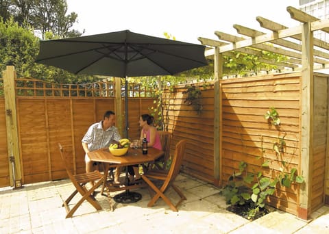 Patio, Garden view