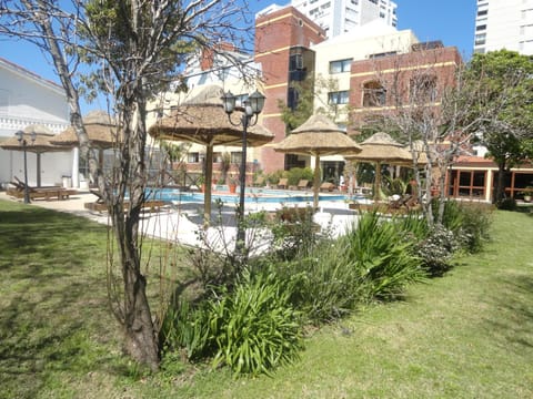 Garden, Swimming pool