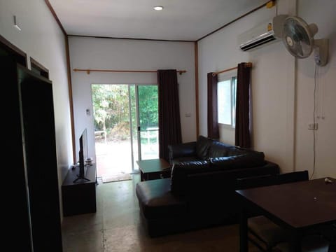 Freedom home Vacation rental in Koh Chang Tai