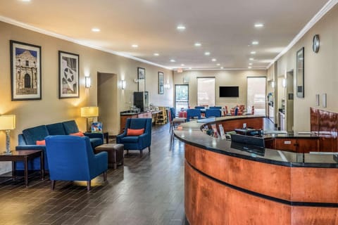 Comfort Suites Near Texas State University Hotel in San Marcos
