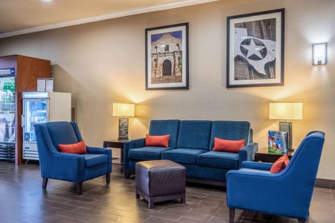 Comfort Suites Near Texas State University Hotel in San Marcos