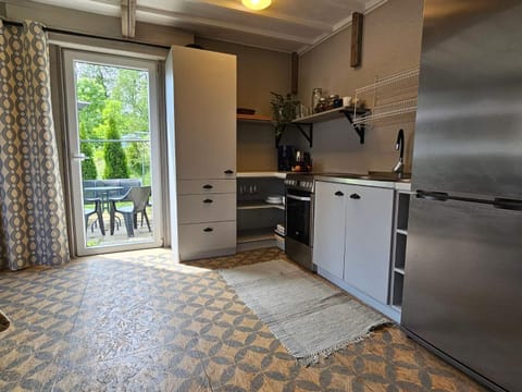 Kitchen or kitchenette, pet friendly