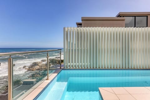 Cape Nights Villa Chalet in Camps Bay