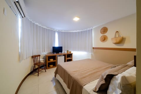 Bed, TV and multimedia, Bedroom, air conditioner