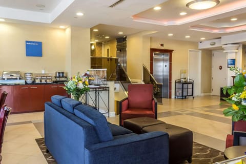 Comfort Inn & Suites LaGuardia Airport Hôtel in Maspeth
