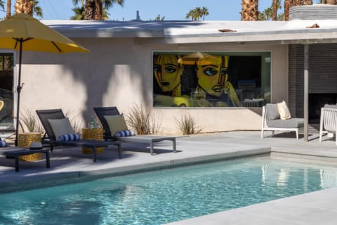 Deepwell Modern House in Palm Springs