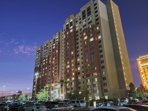 Property building, Nearby landmark, View (from property/room), Landmark view